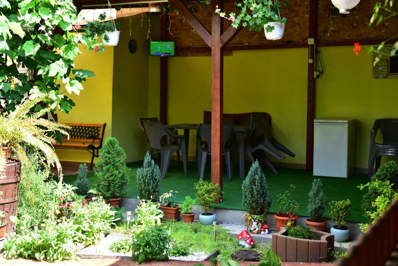 Vila Arjana Orşova Εξωτερικό φωτογραφία